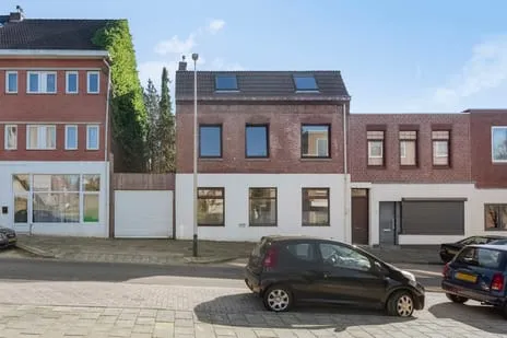 Tussenwoning te koop: Heisterberg 37, De Dem en omgeving Hoensbroek