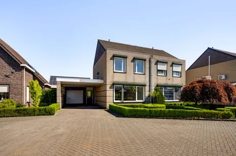Twee-onder-één-kap te koop: Heistershof 46, Montfort Montfort