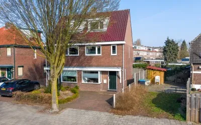 Twee-onder-één-kap te koop: Heiweg 160, Hatertse Hei Nijmegen