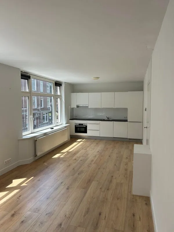 Woning te huur: Hekelingenstraat, Tarwewijk Rotterdam