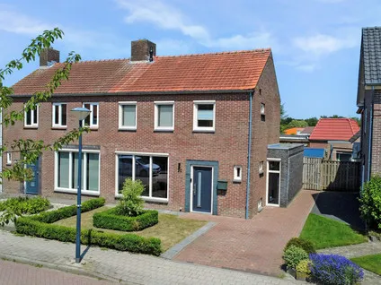 Twee-onder-één-kap te koop: Hekelstraat 20, Reusel Reusel