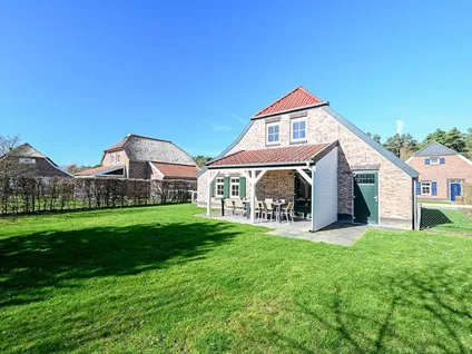 Hoekwoning te koop: Heldensedijk 5-151, Verspreide huizen Roggel Roggel