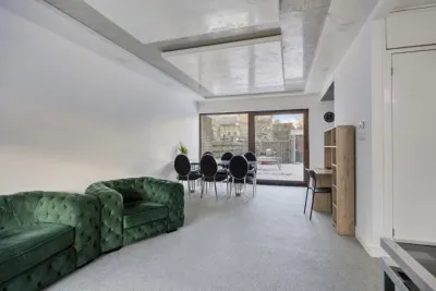 Hoekwoning te koop: Heldringstraat 2, Archimedesbuurt Haarlem