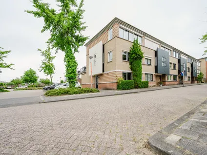 Hoekwoning te koop: Hélène Swarthstraat 2, Maaswijk-Zuidoost Spijkenisse