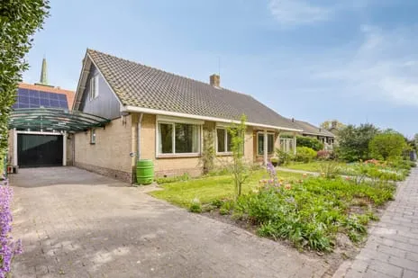 Vrijstaande woning te koop: Helfrichlaan 8, Wieringerwerf Centrum Wieringerwerf