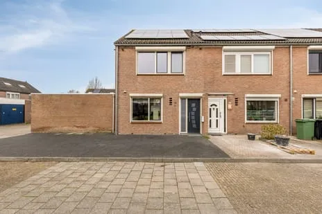 Tussenwoning te koop: Heliotroopdijk 27, Kortendijk C Roosendaal