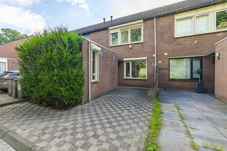 Tussenwoning te koop: Heliotroopdijk 98, Kortendijk C Roosendaal