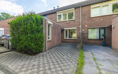 Tussenwoning te koop: Heliotroopdijk 98, Kortendijk C Roosendaal