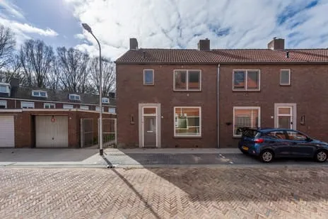 Hoekwoning te koop: Hellebaardstraat 8, Broekhoven II Oost Tilburg