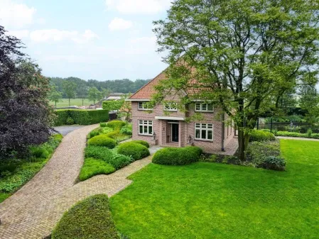 Vrijstaande woning te koop: Hellemonsdreef 8, Verspreide huizen Rucphen Rucphen