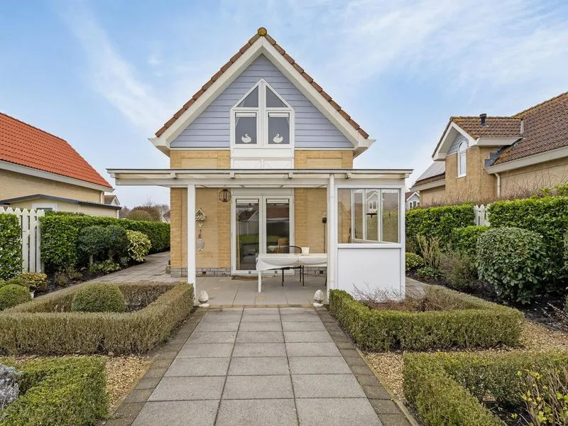 Vrijstaande woning te koop: Helmgras 9, Kamperland