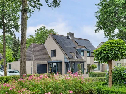 Tussenwoning te koop: Helmkruid 2, Bladel Gozelinusbocht Bladel