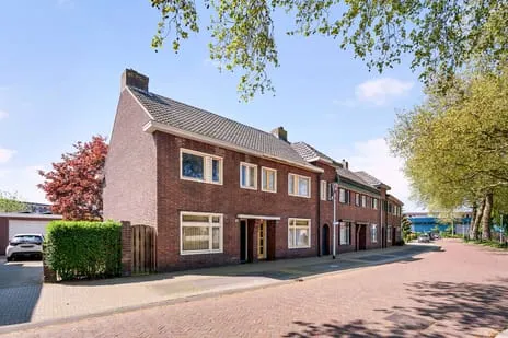 Hoekwoning te koop: Helmondselaan 37, Binderen Helmond