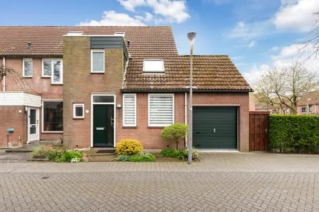 Hoekwoning te koop: Helsinkipad 17, Oosterflank Rotterdam