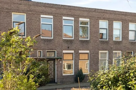 Tussenwoning te koop: Hemonystraat 10, Weg naar Laren en omgeving Zutphen