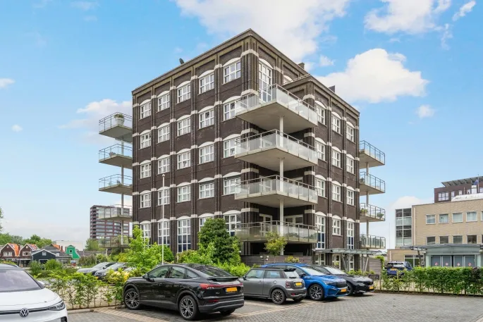 Appartement te koop: Hendrick Rietschoofplein 13, Schilders- en Waddenbuurt Zaandam