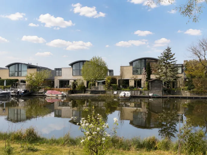Tussenwoning te koop: Hendrik Andriessenstraat 45, Rooswijk Noord Zaandijk