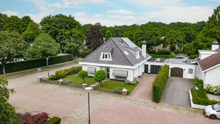 Twee-onder-één-kap te koop: Hendrik Chabotstraat 1, Meerdijk Waalwijk