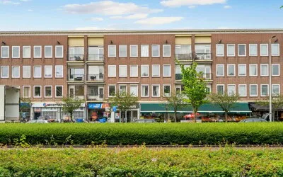 Appartement te koop: Hendrik de Bruynstraat 10-3, Jacques Veltmanbuurt Amsterdam