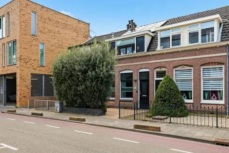 Tussenwoning te koop: Hendrik Mandeweg 6, Reguliersstraat Beverwijk