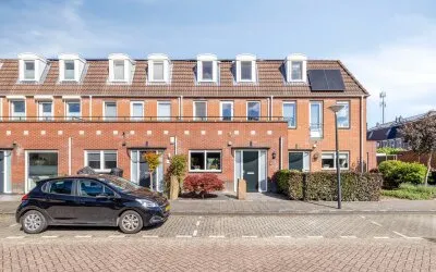 Tussenwoning te koop: Hendrik Schoonbroodstraat 4, Kapelpolder Maassluis