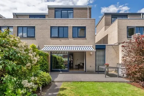 Tussenwoning te koop: Hendrik Sweijsstraat 17, 's-Gravenland Rotterdam