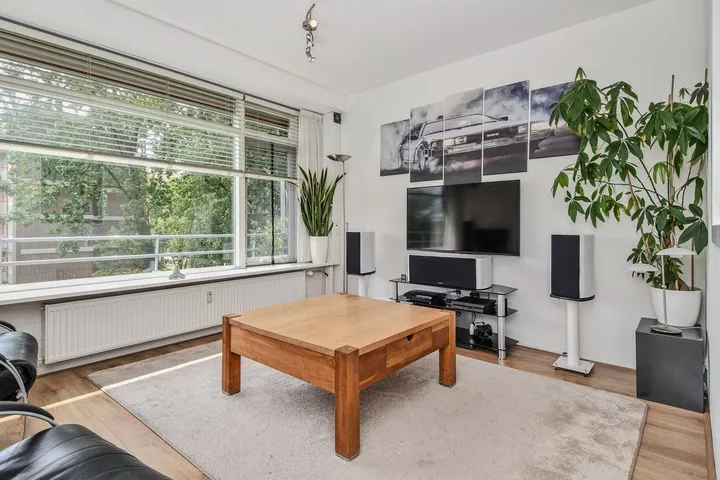 Appartement te koop: Hendrik Tollensstraat 100, Voorhof-Hoogbouw Delft