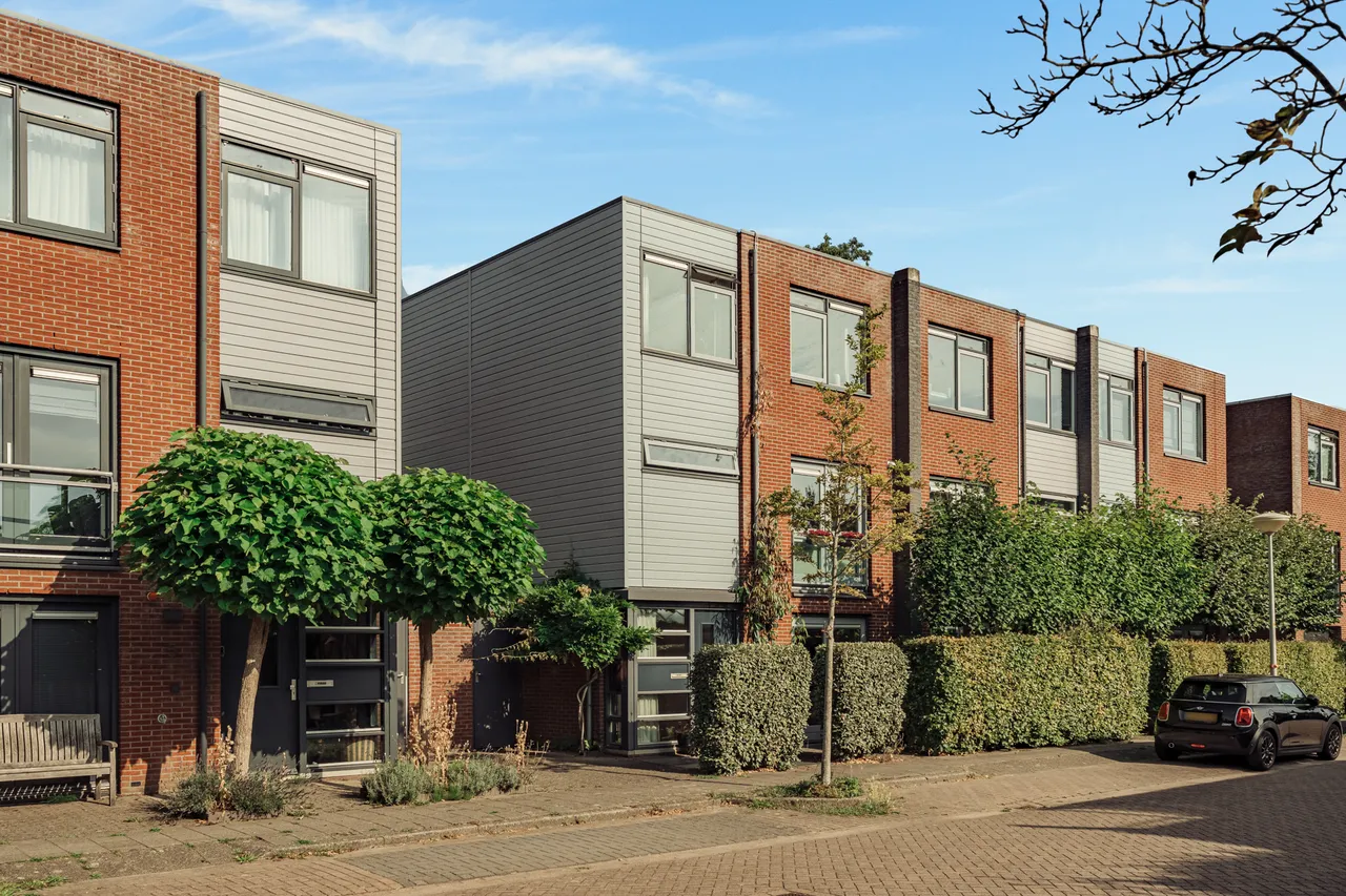 Hoekwoning te koop: Hendrik van der Graaflaan 7, Bloemendaal