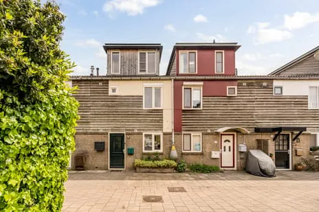 Tussenwoning te koop: Hendrik Veldhuishof 26, Gein 3 Amsterdam