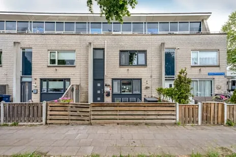 Tussenwoning te koop: Hendrik Werkmanstraat 95, Tussen de Vaarten Z.- Noordoost Almere