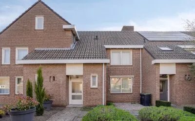 Tussenwoning te koop: Hendrik Luytenstraat 5, Roerzicht Roermond
