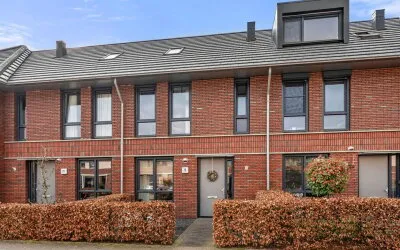 Tussenwoning te koop: Hendrik van Poelwijcklaan 26, De Laar Bennekom