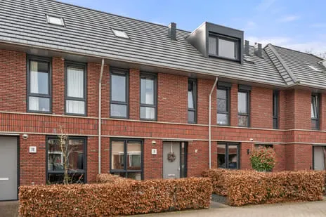 Tussenwoning te koop: Hendrik van Poelwijcklaan 26, De Laar Bennekom