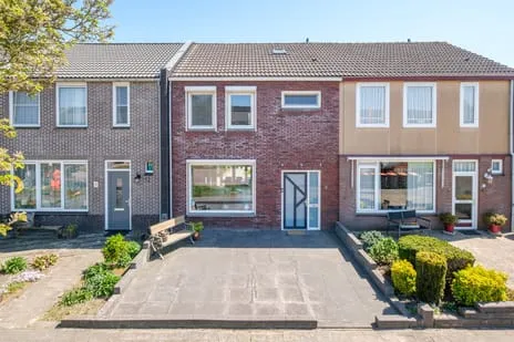 Tussenwoning te koop: Hendrik van Viandenstraat 3, Hasselt Dedemsvaart Hasselt