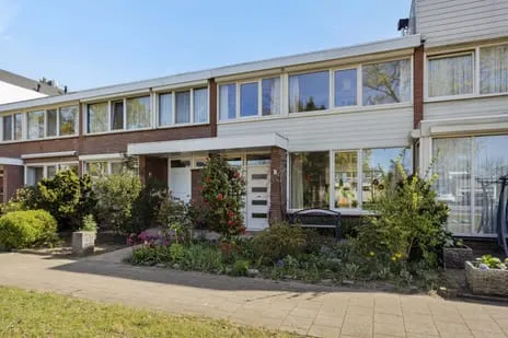 Tussenwoning te koop: Hendrik Wiegersmalaan 60, Hintham zuid Rosmalen