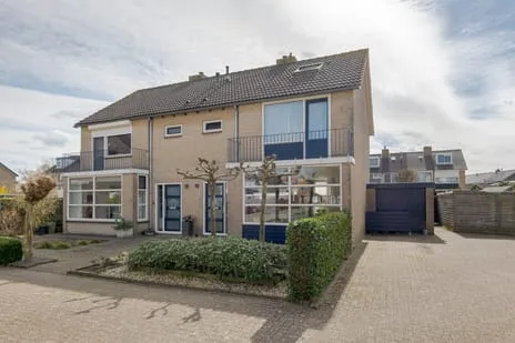 Twee-onder-één-kap te koop: Hendrikjesweg 26, Zandkamp en omgeving Hattem