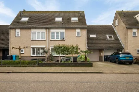 Terraced house for sale: Hendrikstraat 26, Oosteinde Aalsmeer