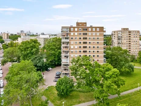 Appartement te koop: Hendrinaland 64, Landen Haag