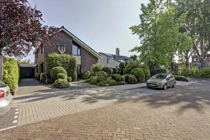 Vrijstaande woning te koop: Henegouwen 107, Europesebuurt Zwijndrecht