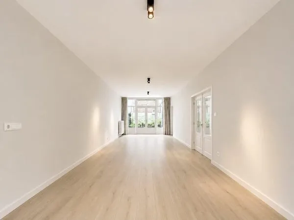 Woning te huur: Henegouwerplein, Middelland Rotterdam