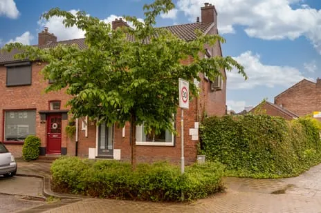 Hoekwoning te koop: Henri Jonasstraat 36, Stadbroek Sittard