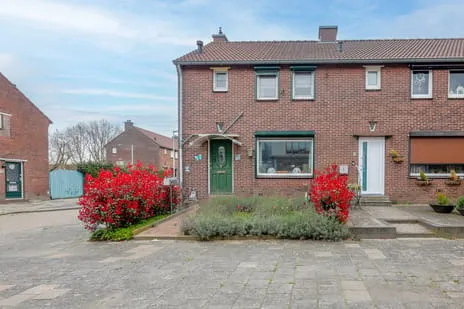 Hoekwoning te koop: Henri Jonasstraat 10, Meezenbroek Heerlen