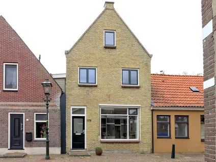 Twee-onder-één-kap te koop: Henric de Cranestraat 175, Kuinre Kuinre