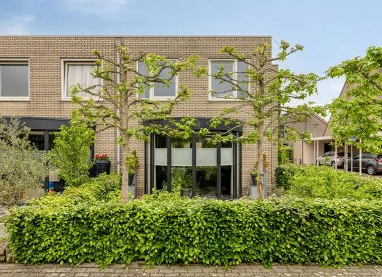 Hoekwoning te koop: Henriëtte Roland Holstlaan 20, De Brieneshof-De Pas Elst