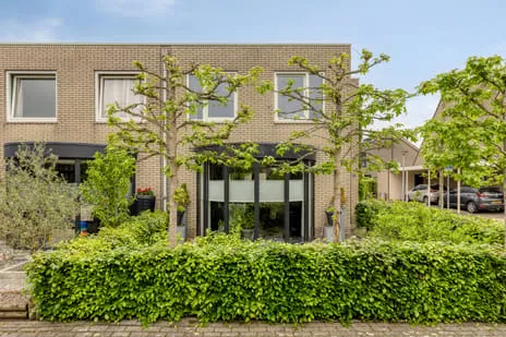 Hoekwoning te koop: Henriëtte Roland Holstlaan 20, De Brieneshof-De Pas Elst (Ge)