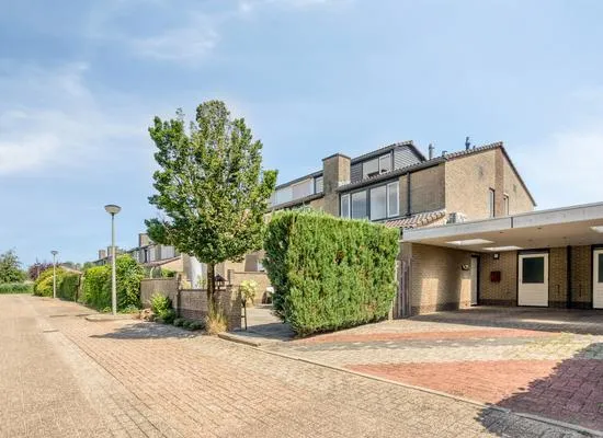 Terraced house for sale: Henriëtte Roland Holststraat 4, De Laar-West Arnhem