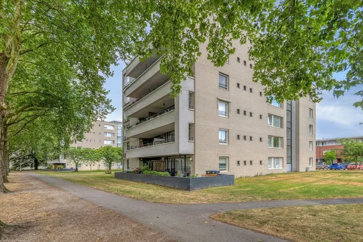 Appartement te huur: Henriette Ronnerstraat 154, Kromhoutpark Tilburg