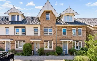 Tussenwoning te koop: Henrik Robertstraat 14, Olympiakwartier West (brt) Almere