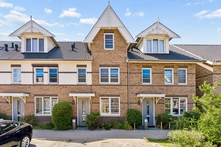 Tussenwoning te koop: Henrik Robertstraat 14, Olympiakwartier West (brt) Almere