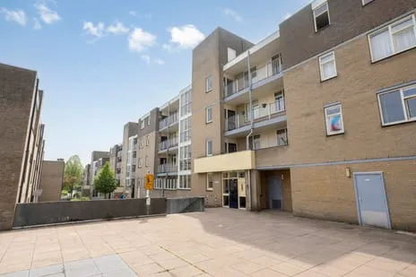 Appartement te koop: Henry Moorepassage 238, Kunstenaarsbuurt Capelle Aan Den Ijssel